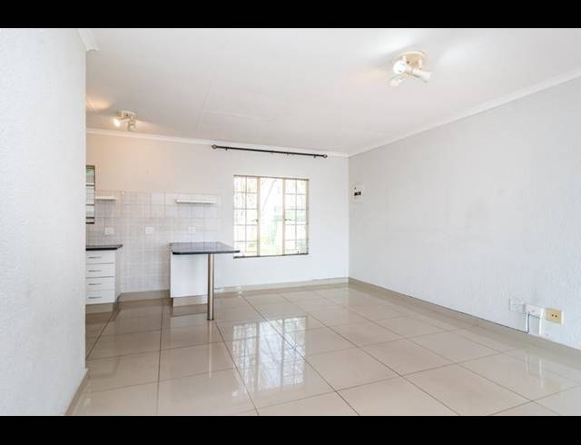2 BEDROOM APARTMENT FOR SALE IN MORNINGSIDE